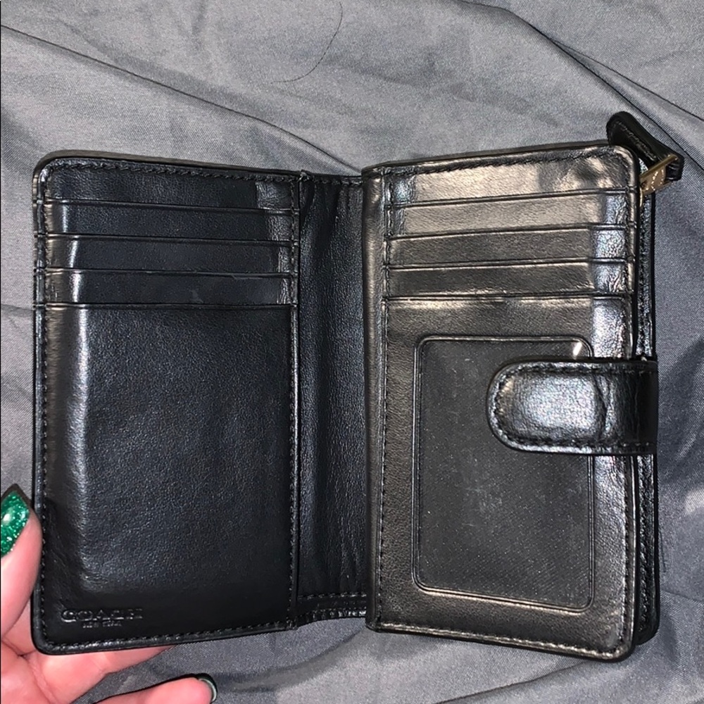 Coach Wallet - Picture 3 of 4